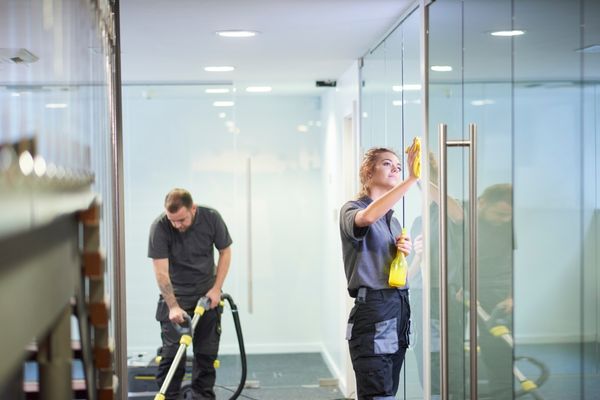 Contract Cleaning Services from APT ICC