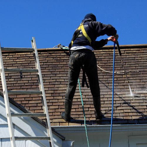 Roof Cleaning Services from APT ICC
