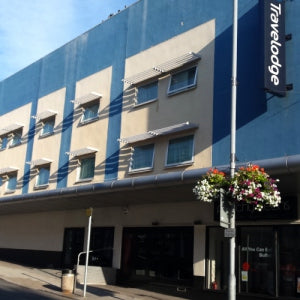 Render Building Facade Cleaning & Algae Removal Newport