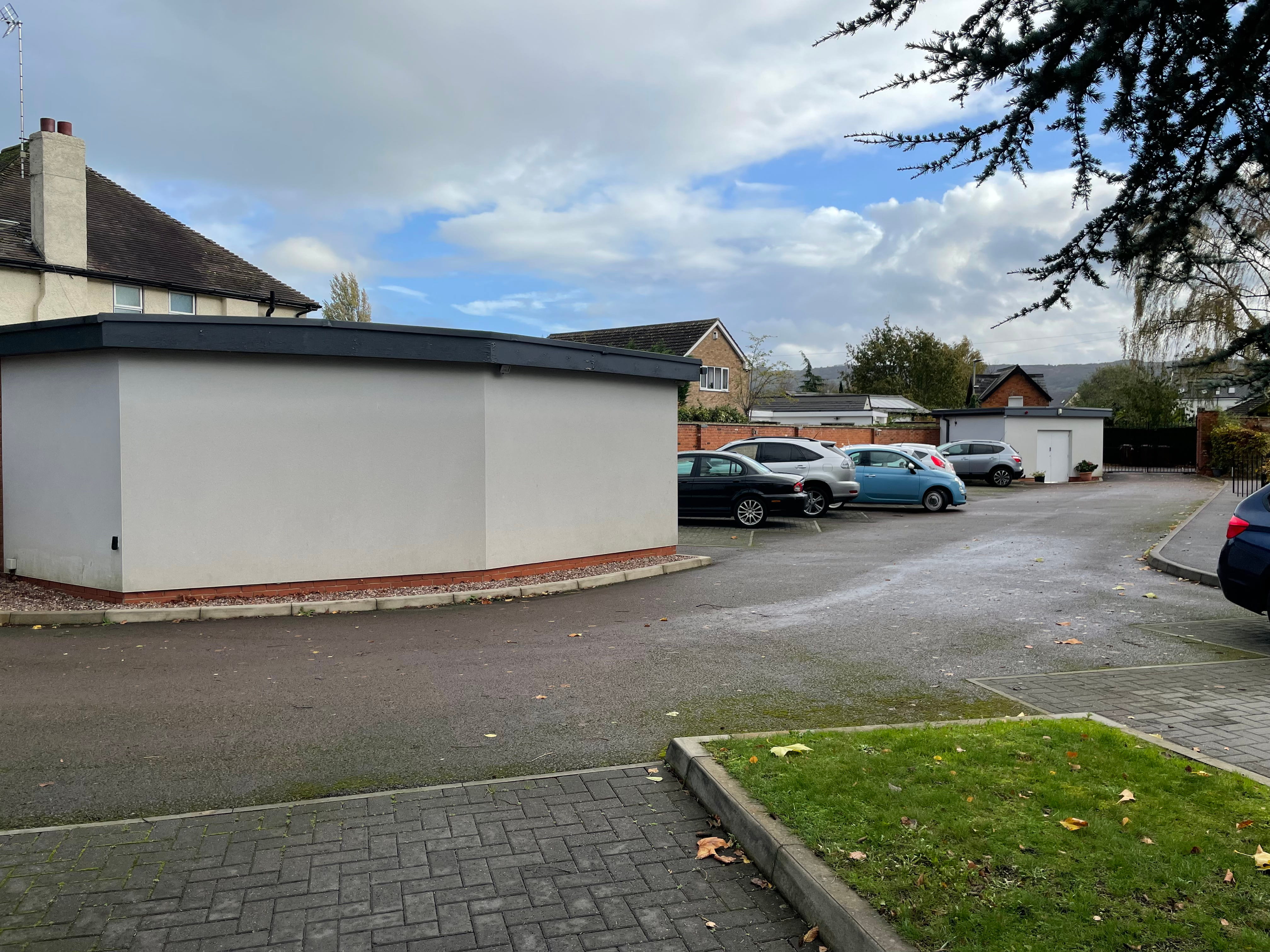 Algae Removal for Residential Client in Gloucester, England